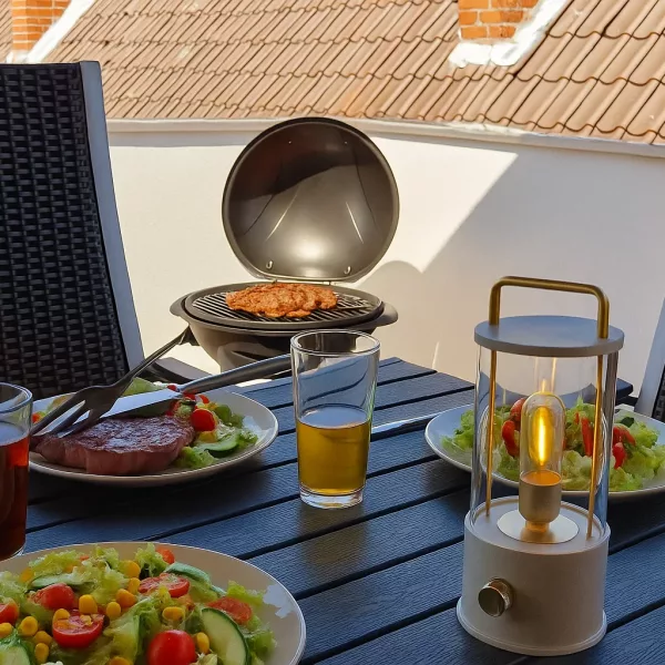 Ess-/ Grillbereich auf der Terrasse